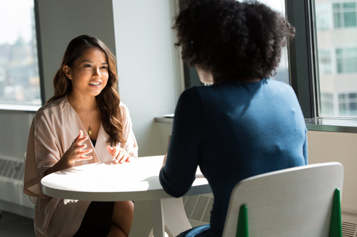 Quels avantages entre la double compétence et l’expérience professionnelle en ressources humaines ?